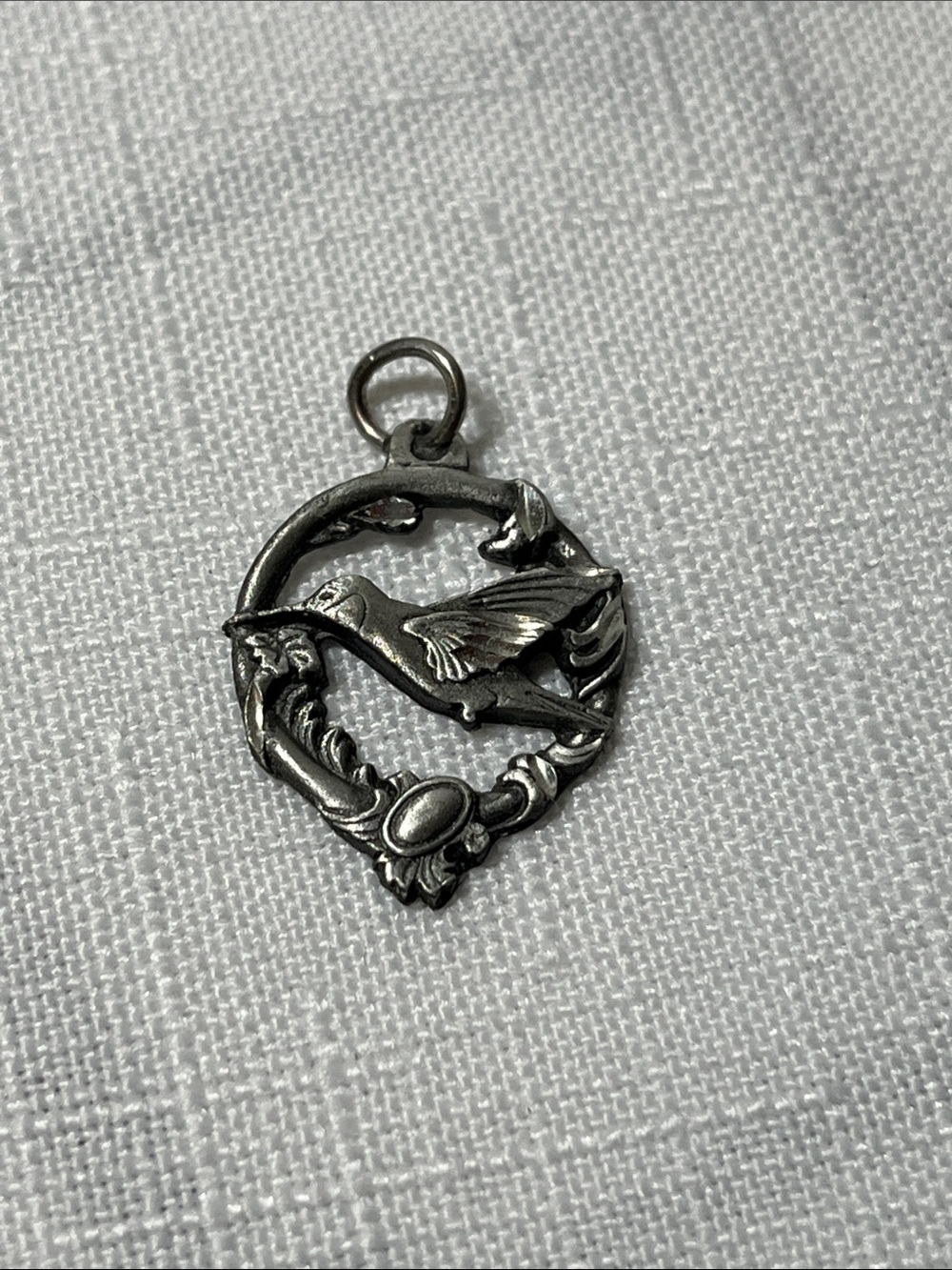 Vintage Sisk Bird Charm Pendant Silver Tone Ornate Nature Woodland Collectible